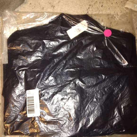 NWT Ann Taylor Black one-button blazer in double knit size 4 - Picture 2 of 5